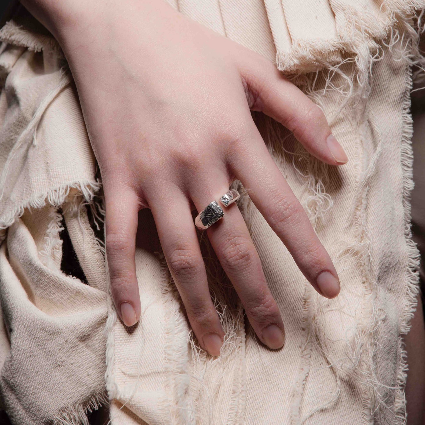 Pierścionek Repulsion